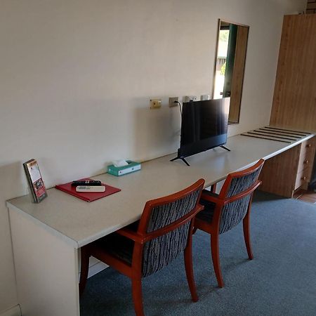 Birch Motel Tocumwal Previously Known As Kanimbla Motor Inn Екстериор снимка