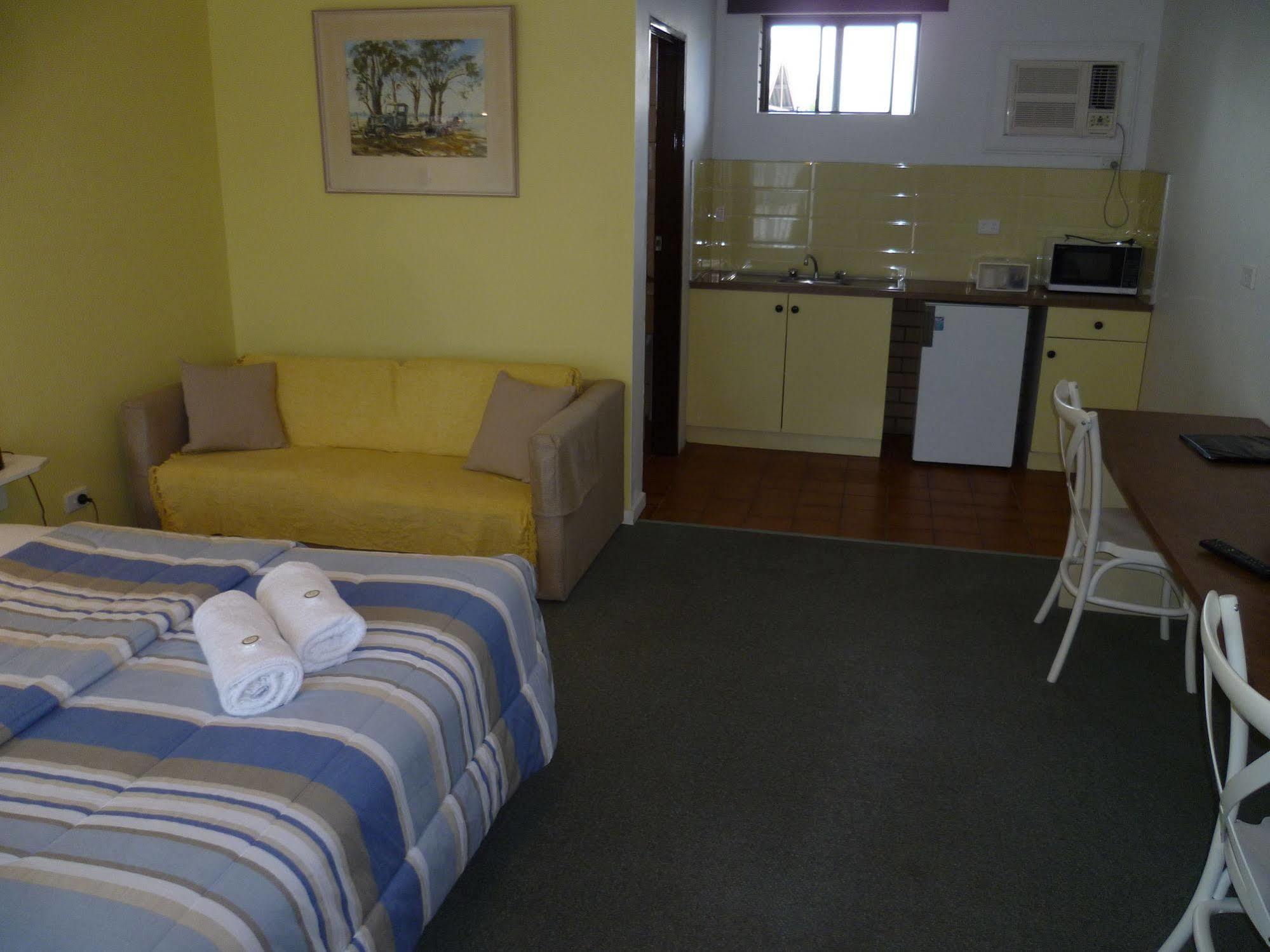 Birch Motel Tocumwal Previously Known As Kanimbla Motor Inn Екстериор снимка